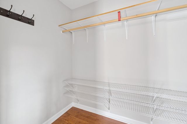 1040 Heatherwood Rd, Pleasant View, TN 37146