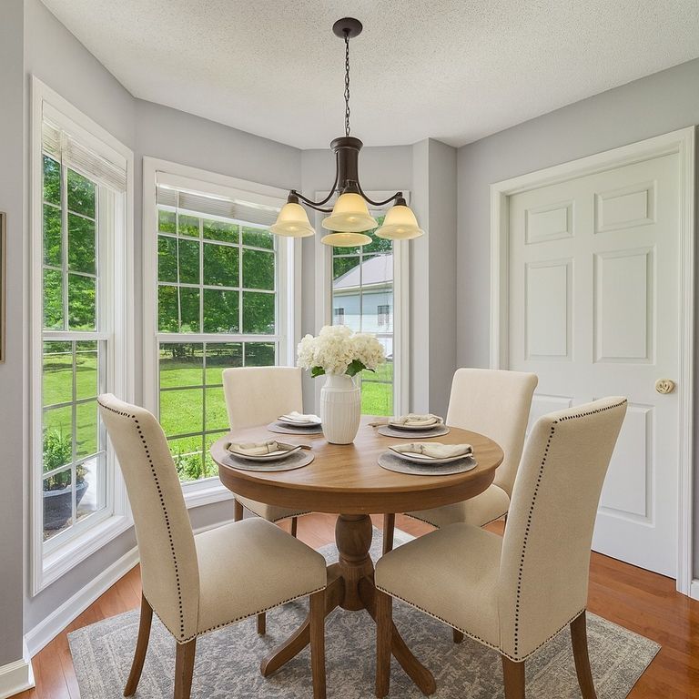 1040 Heatherwood Rd, Pleasant View, TN 37146