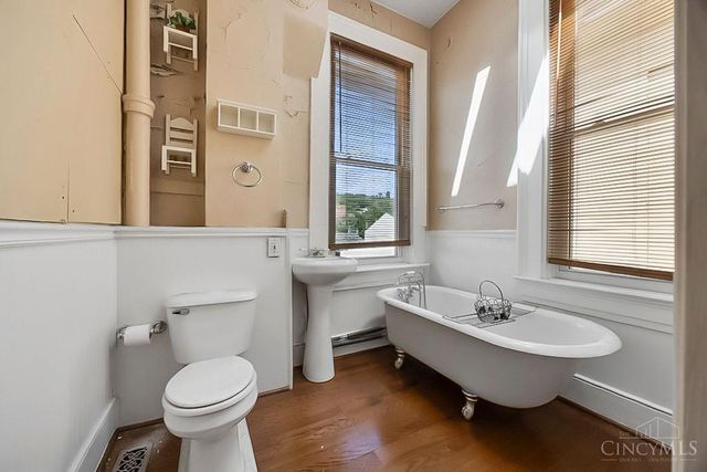 1128 Dayton Street, Cincinnati, OH 45214