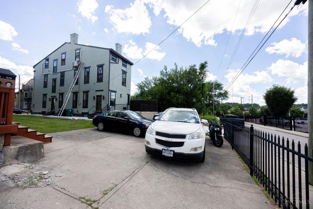 1128 Dayton Street, Cincinnati, OH 45214