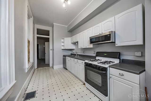 1128 Dayton Street, Cincinnati, OH 45214