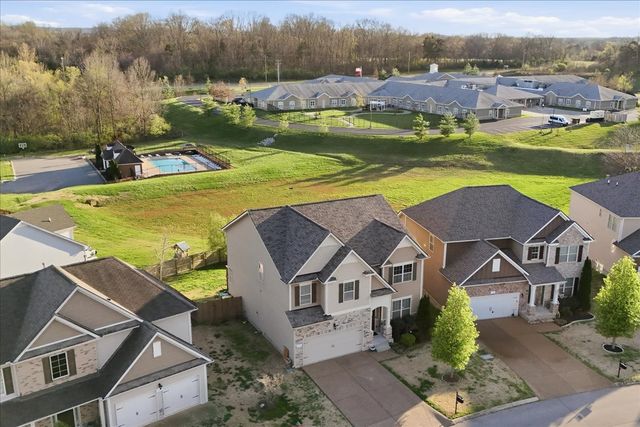 5020 Kendrick Dr, Spring Hill, TN 37174