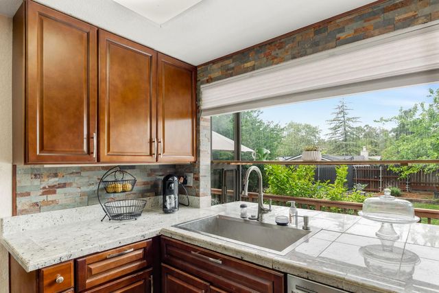 2530 Sandpiper Way, Cameron Park, CA 95682