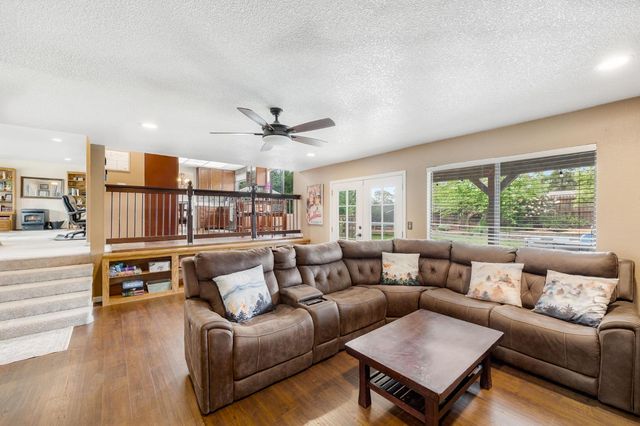 2530 Sandpiper Way, Cameron Park, CA 95682