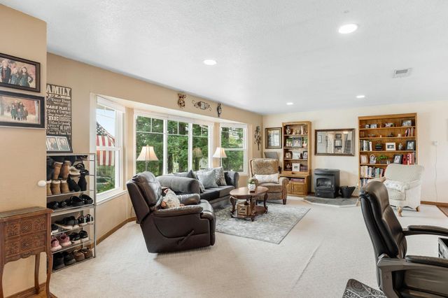 2530 Sandpiper Way, Cameron Park, CA 95682