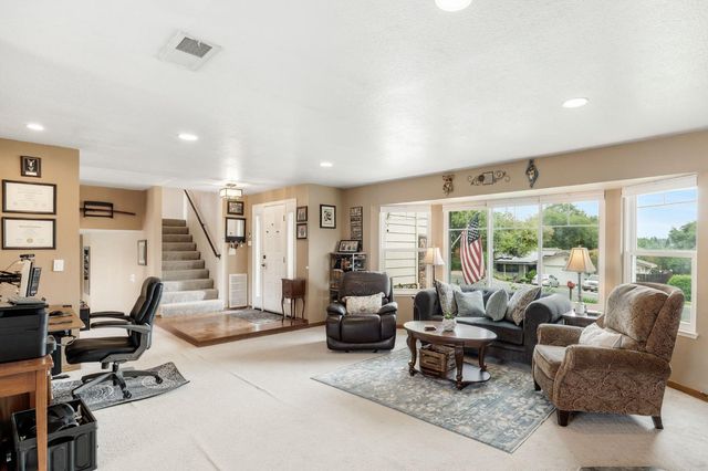 2530 Sandpiper Way, Cameron Park, CA 95682