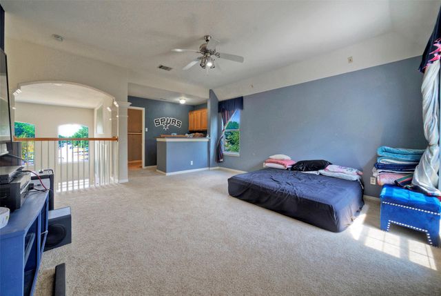 838 Smoke Signal PASS, Pflugerville, TX 78660