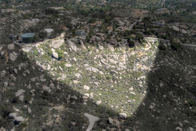 13 Sage Hill Way, Escondido, CA 92026