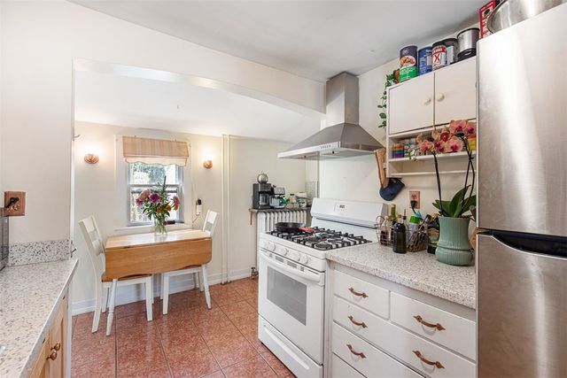 74 Third Street, Newport, RI 02840
