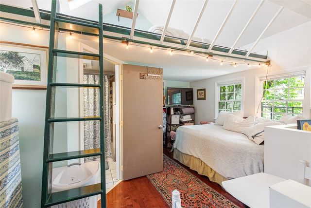 74 Third Street, Newport, RI 02840