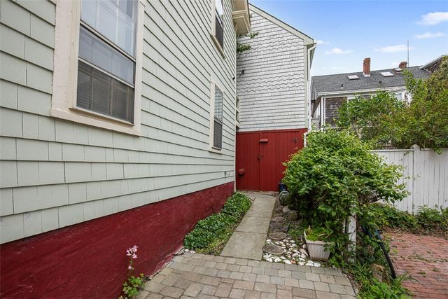 74 Third Street, Newport, RI 02840
