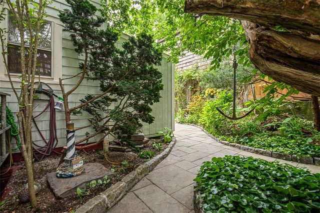 74 Third Street, Newport, RI 02840