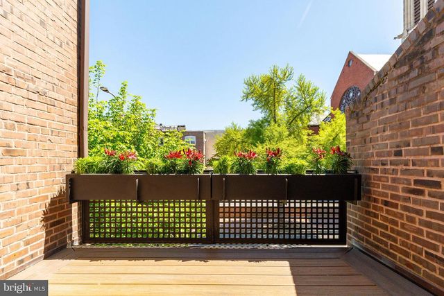 406 S 6TH ST, Philadelphia, PA 19147