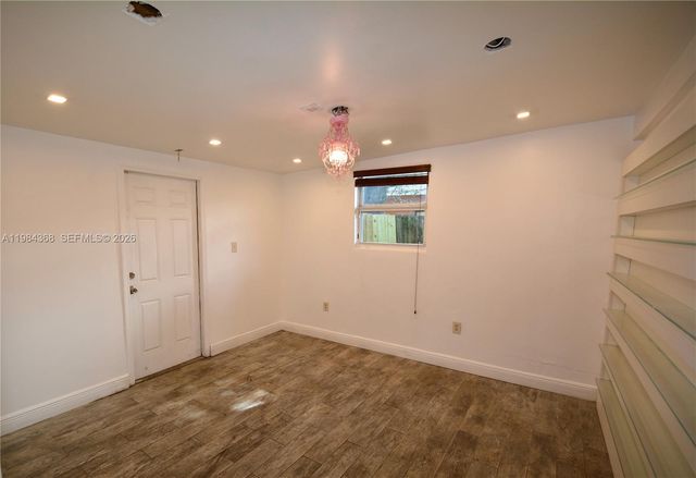 16921 NE 6th Ave, North Miami Beach, FL 33162