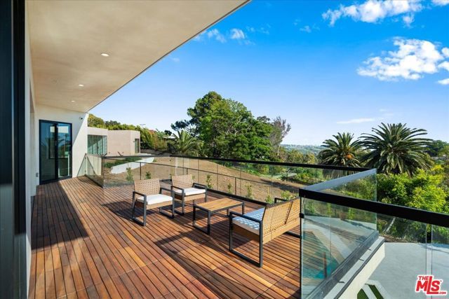 5675 Calpine Drive, Malibu, CA 90265