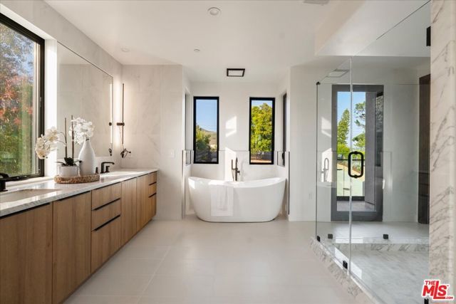 5675 Calpine Drive, Malibu, CA 90265