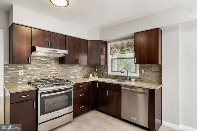 88 KINO BLVD, Hamilton, NJ 08619