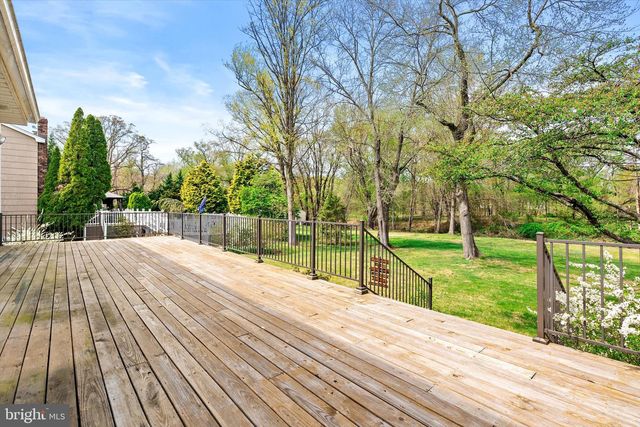 88 KINO BLVD, Hamilton, NJ 08619