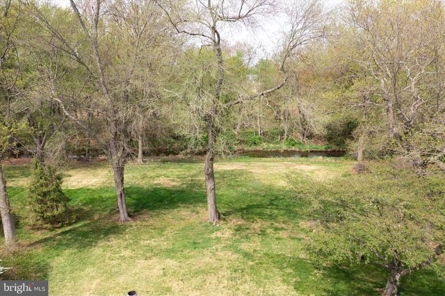 88 KINO BLVD, Hamilton, NJ 08619