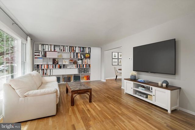 88 KINO BLVD, Hamilton, NJ 08619