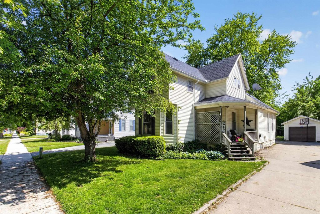 1706 Mckinley Avenue, Bay City, MI 48708