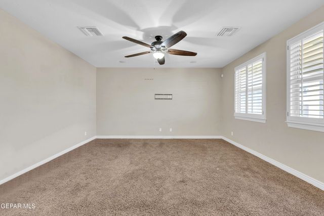 841 Golden Edge Court, El Paso, TX 79928