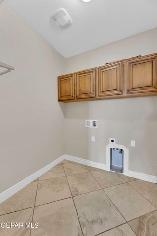 841 Golden Edge Court, El Paso, TX 79928
