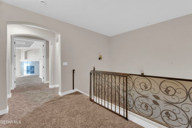 841 Golden Edge Court, El Paso, TX 79928