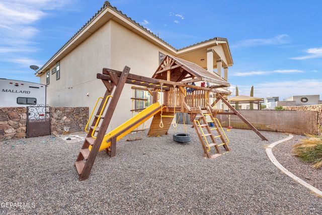 841 Golden Edge Court, El Paso, TX 79928