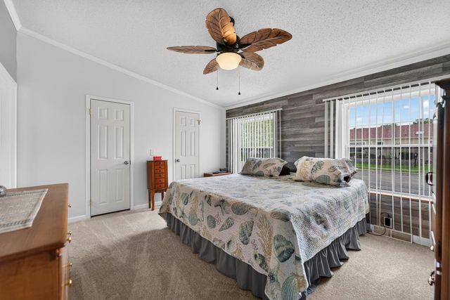 5604 IRVING Boulevard, Machesney Park, IL 61115