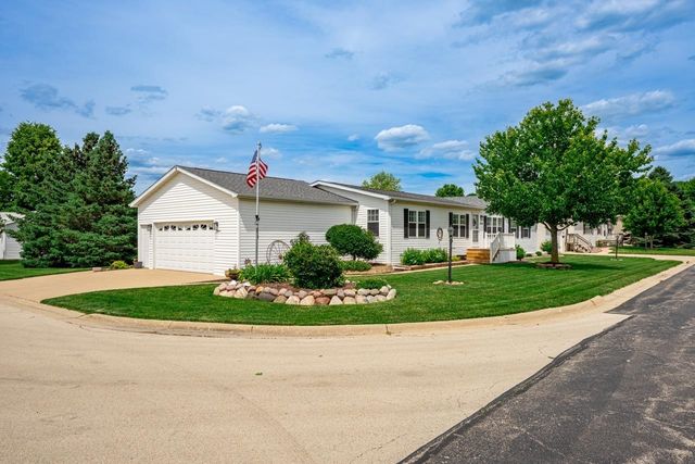 5604 IRVING Boulevard, Machesney Park, IL 61115