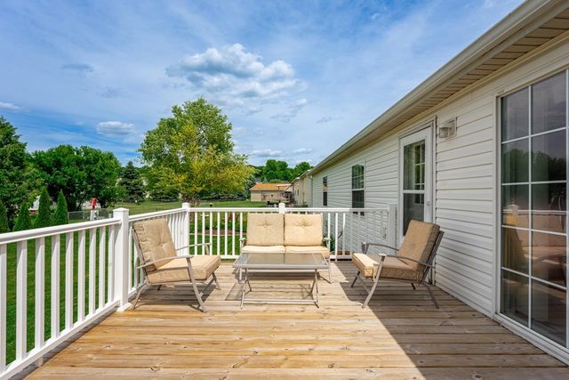 5604 IRVING Boulevard, Machesney Park, IL 61115