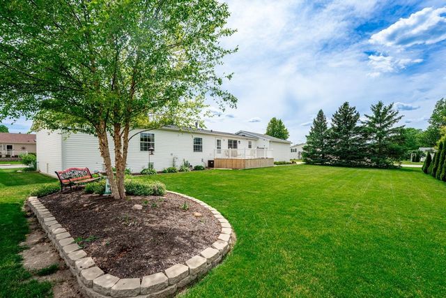 5604 IRVING Boulevard, Machesney Park, IL 61115