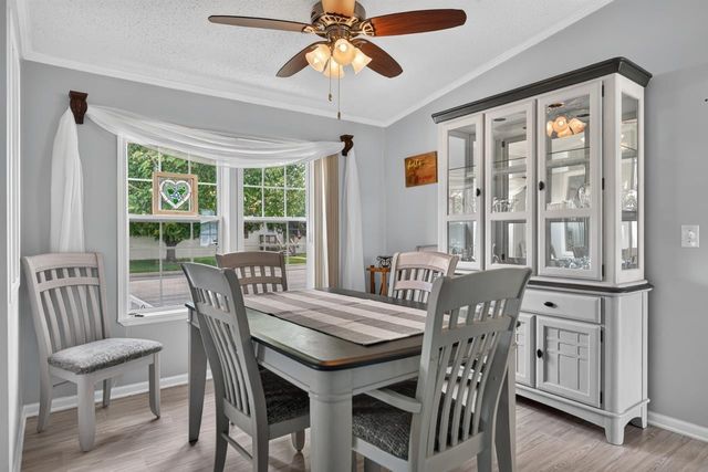 5604 IRVING Boulevard, Machesney Park, IL 61115