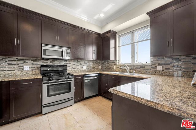 9049 Alcott Street 401, Los Angeles, CA 90035