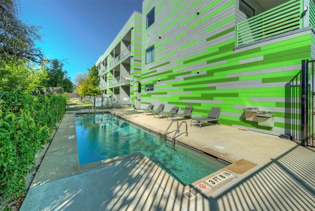 4004 Banister LN 207, Austin, TX 78704