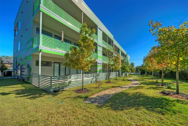 4004 Banister LN 207, Austin, TX 78704