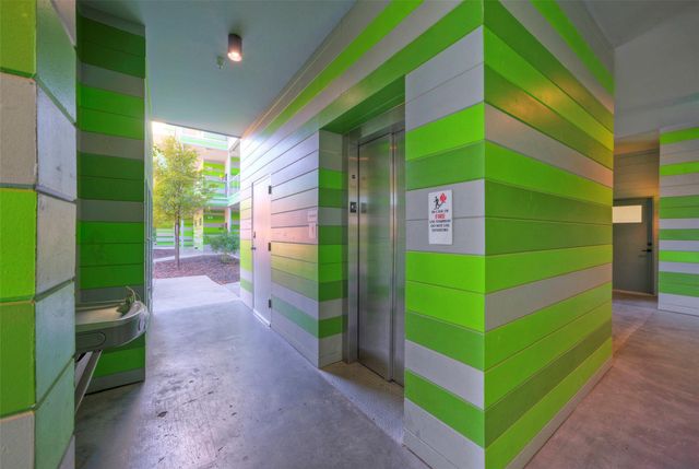 4004 Banister LN 207, Austin, TX 78704