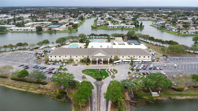 418 Sheffield Q 418, West Palm Beach, FL 33417