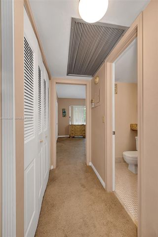 418 Sheffield Q 418, West Palm Beach, FL 33417