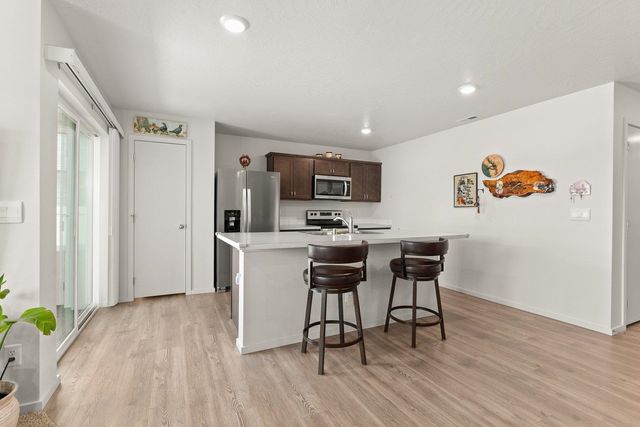 8320 S Colwood Rd, Cheney, WA 99004