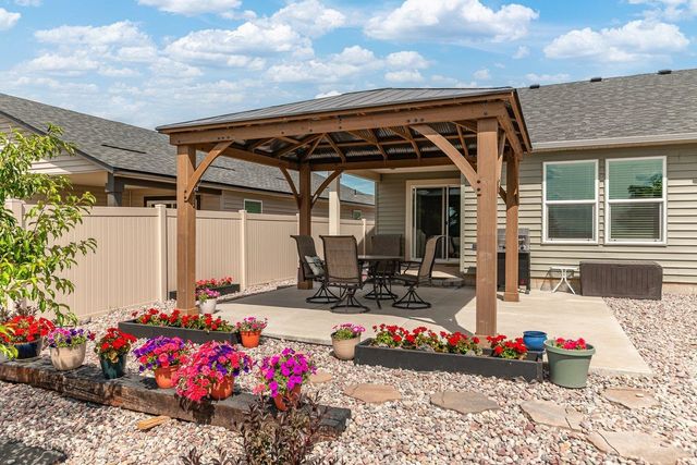 8320 S Colwood Rd, Cheney, WA 99004