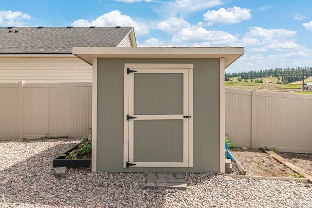 8320 S Colwood Rd, Cheney, WA 99004
