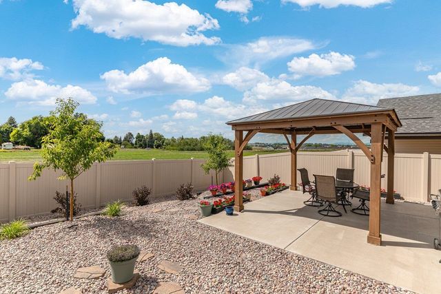 8320 S Colwood Rd, Cheney, WA 99004
