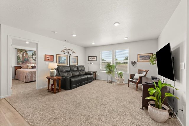 8320 S Colwood Rd, Cheney, WA 99004