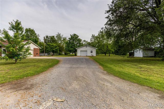 211 E Elm, Bertrand, MO 63823