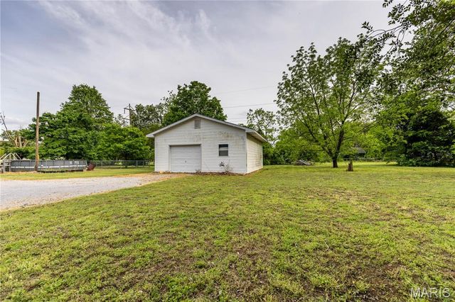 211 E Elm, Bertrand, MO 63823