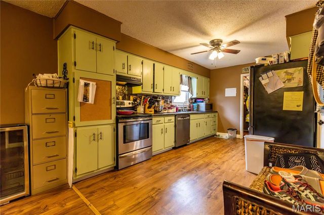 211 E Elm, Bertrand, MO 63823