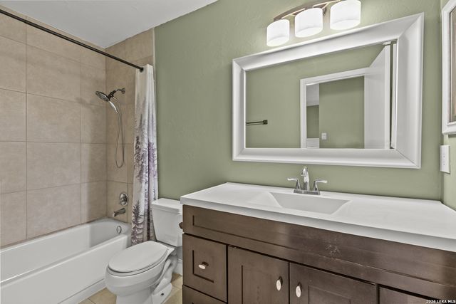 5991 Woodridge Cove, San Antonio, TX 78249