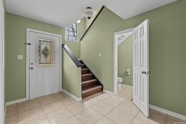 5991 Woodridge Cove, San Antonio, TX 78249